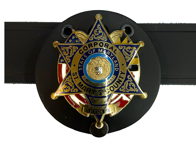 Universal Round Badge Clip w/ Snap & Chain