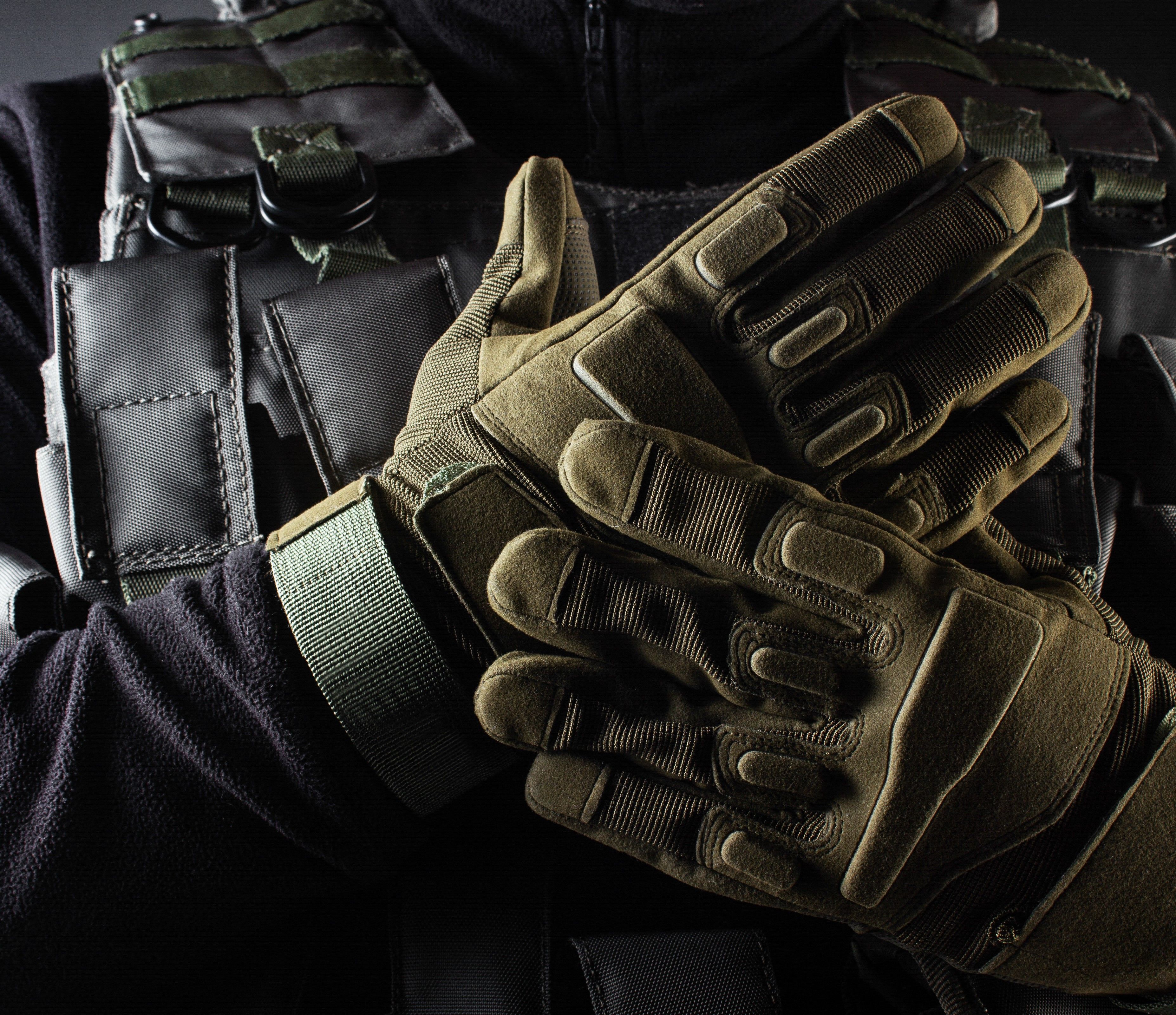 The Art of Tactical Layering: Comfort and Functionality in Changing Conditions